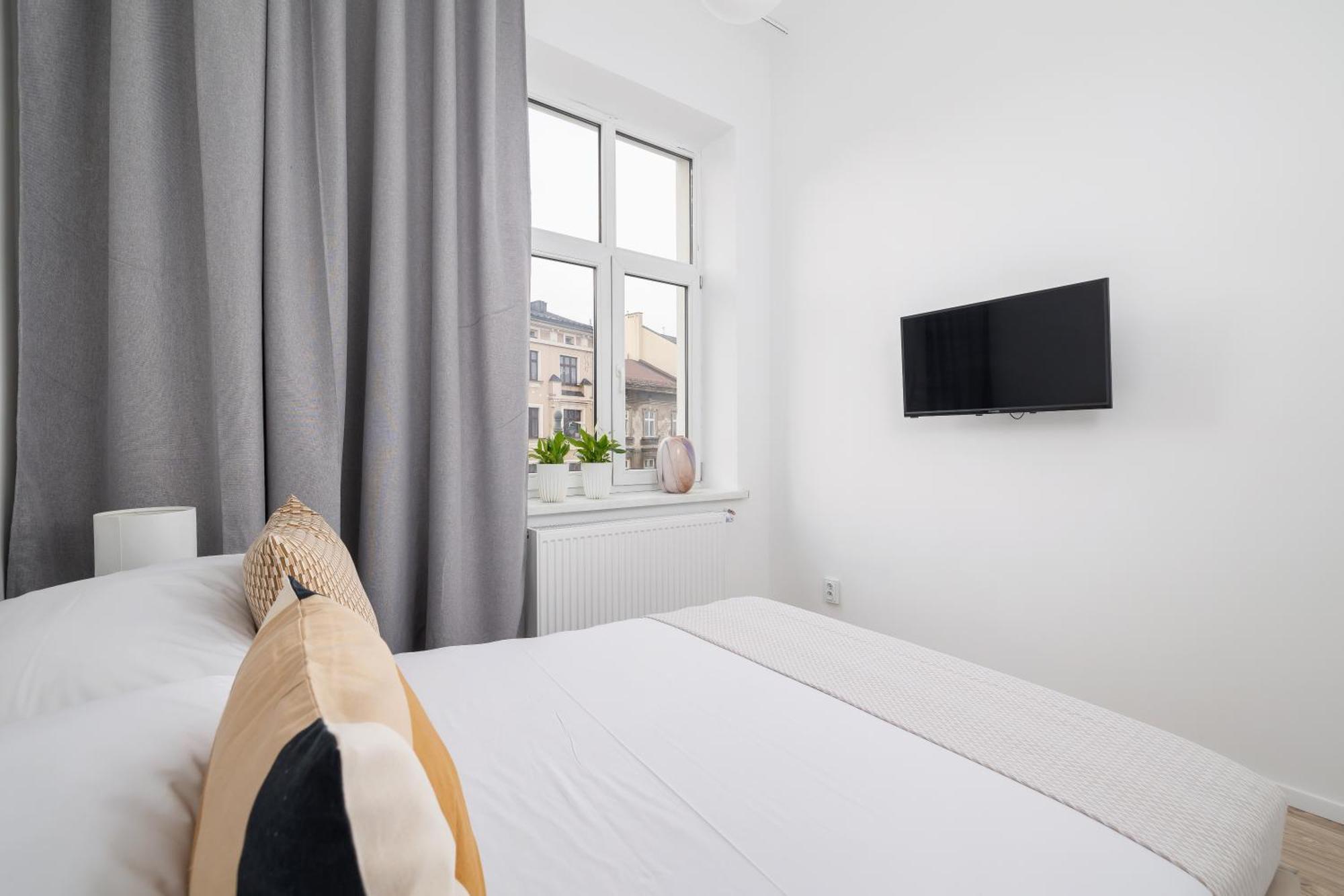 2 Bedroom Apartment - Dluga 65 Krasków Eksteriør bilde