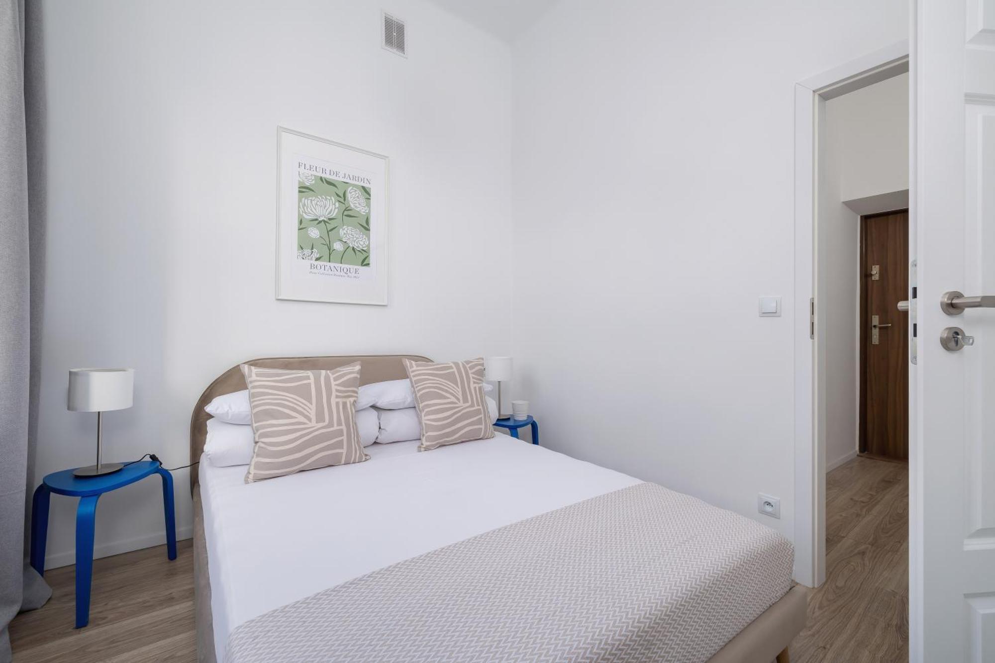 2 Bedroom Apartment - Dluga 65 Krasków Eksteriør bilde